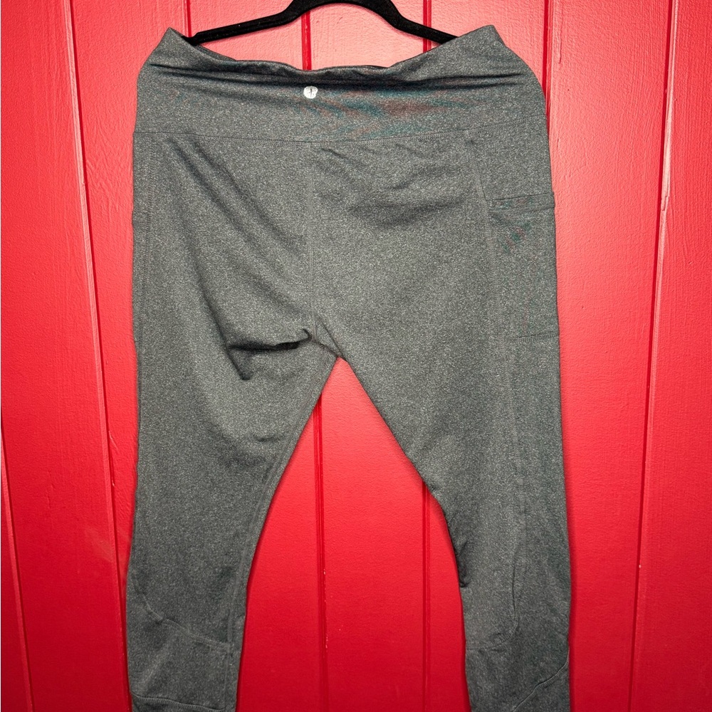 R. Sofia Active Gray High-Rise Leggings with Pockets (XL) - Picture 3 of 4
